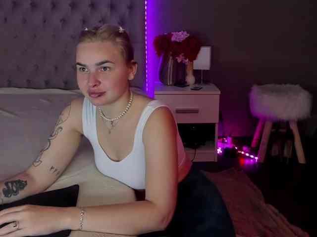 LunaHeadly webcam