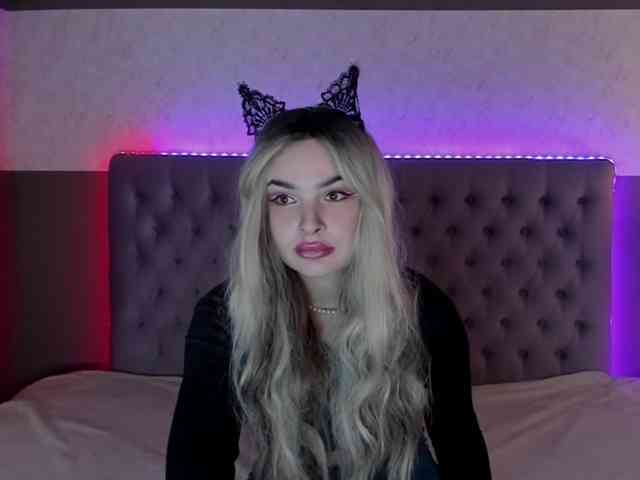 LunaHeadly webcam