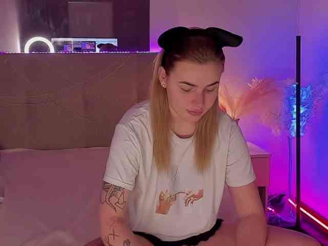 LunaHeadly LunaHeadly