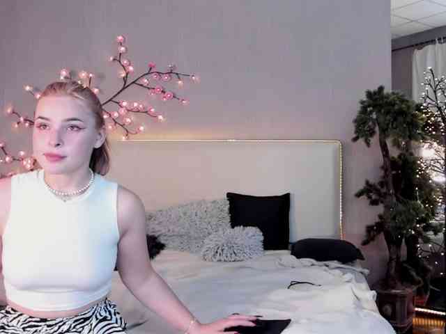 LunaHeadly webcam