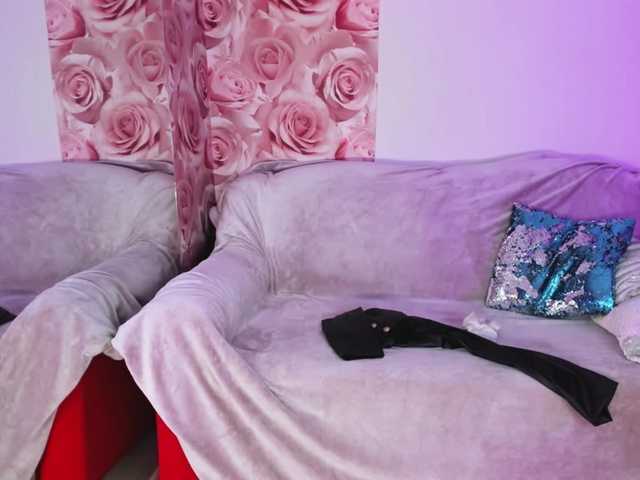 CurlyDream's BongaCams show and profile