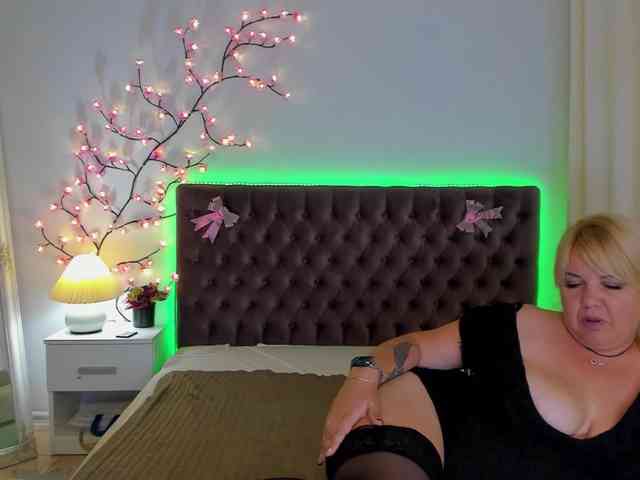 CurlyDream webcam