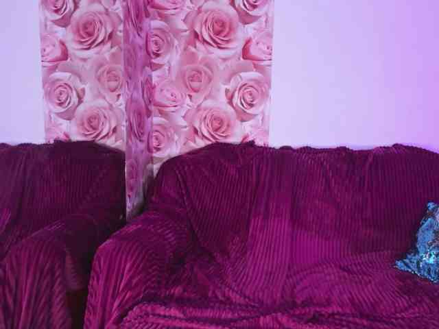 CurlyDream Live Webcam on BongaCams