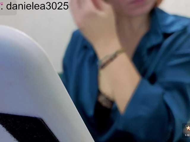 Danielea's BongaCams show and profile