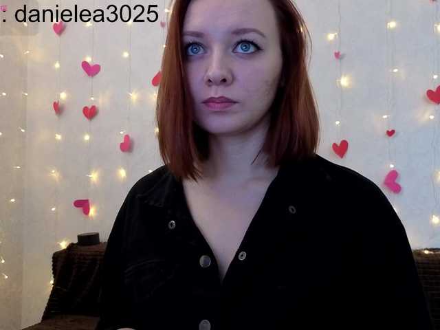 Danielea's BongaCams show and profile