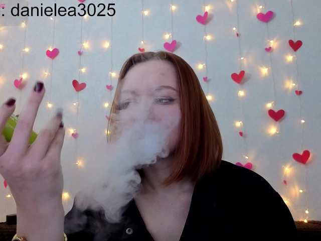 Danielea's BongaCams show and profile