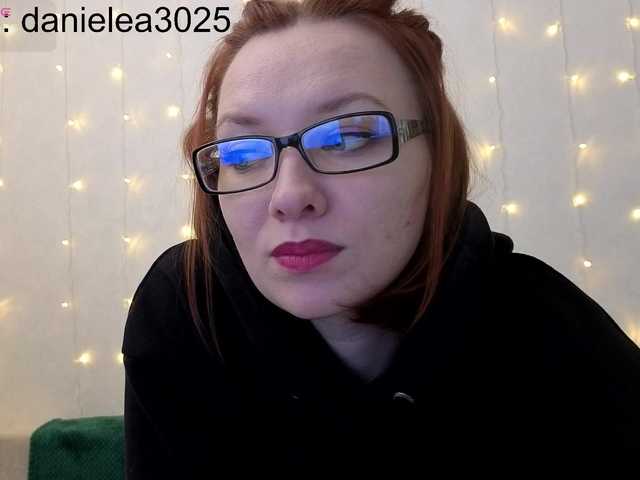 Danielea's BongaCams show and profile