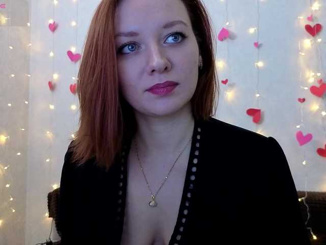 Danielea's BongaCams show and profile