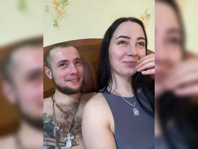 Crystalanddavis, 25 y/o - Live Cam on BongaCams