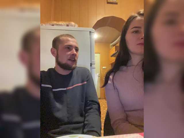 CrystalAndDavis's BongaCams show and profile