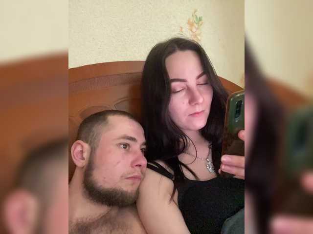 CrystalAndDavis's BongaCams show and profile