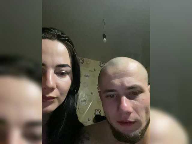 CrystalAndDavis's BongaCams show and profile