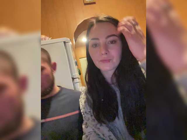 CrystalAndDavis's BongaCams show and profile