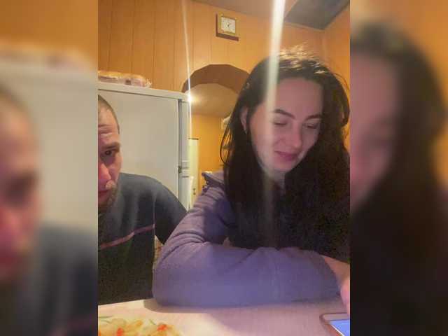 CrystalAndDavis's BongaCams show and profile