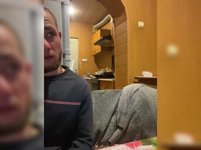 CrystalAndDavis's BongaCams show and profile