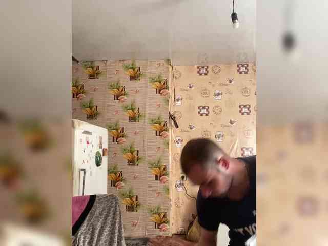 CrystalAndDavis webcam