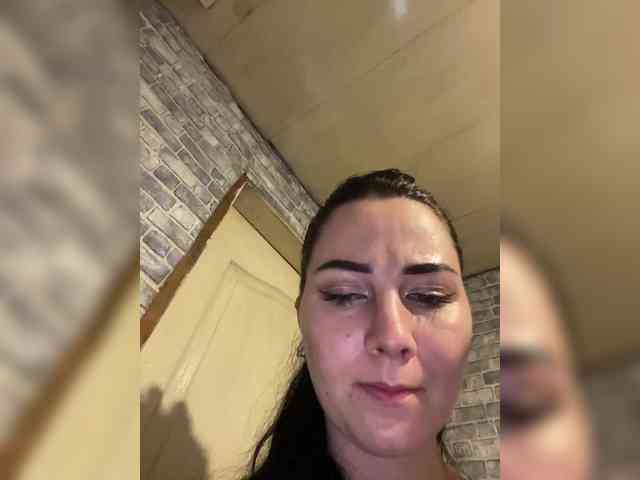 CrystalAndDavis webcam