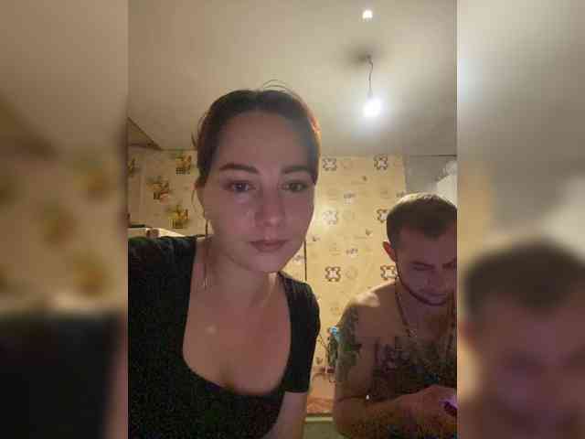 CrystalAndDavis webcam
