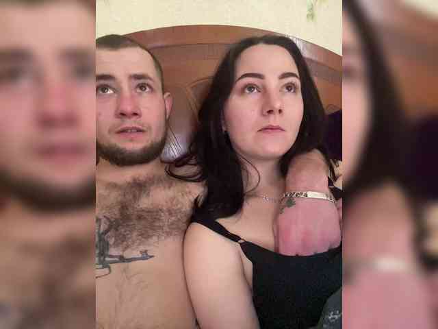 CrystalAndDavis webcam