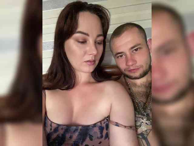 CrystalAndDavis webcam