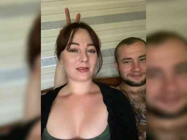CrystalAndDavis webcam