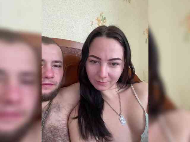 CrystalAndDavis Live Webcam on BongaCams