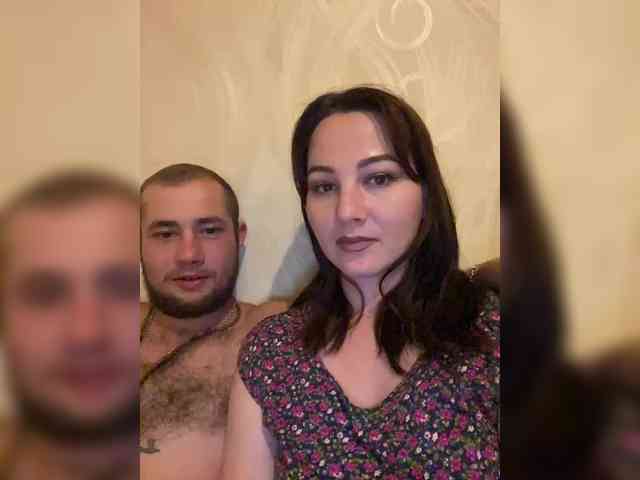 CrystalAndDavis webcam