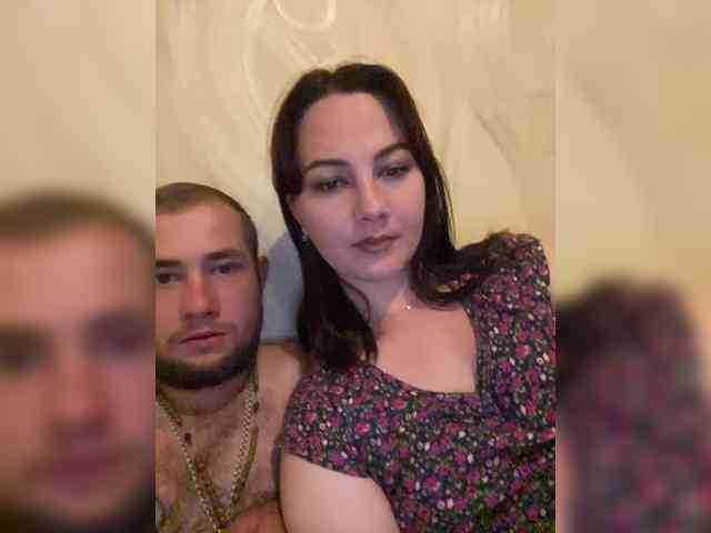CrystalAndDavis webcam
