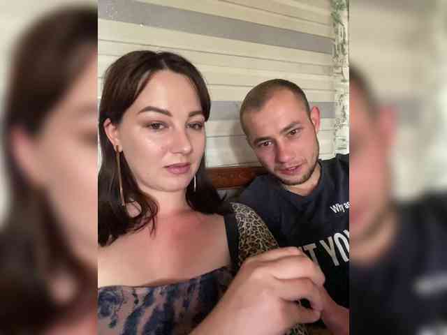 CrystalAndDavis webcam