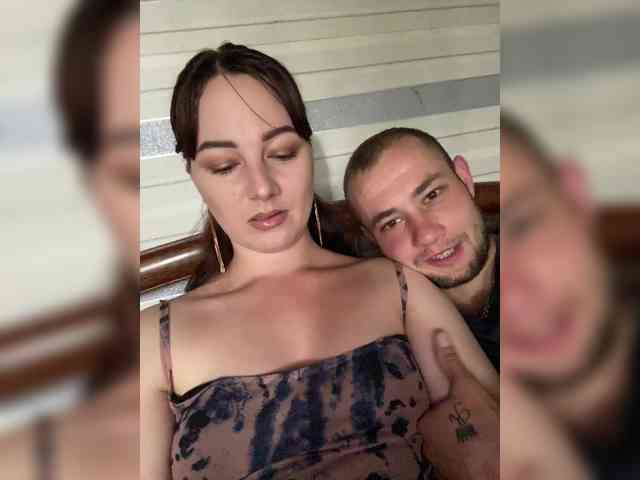 CrystalAndDavis webcam