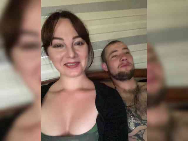 CrystalAndDavis webcam