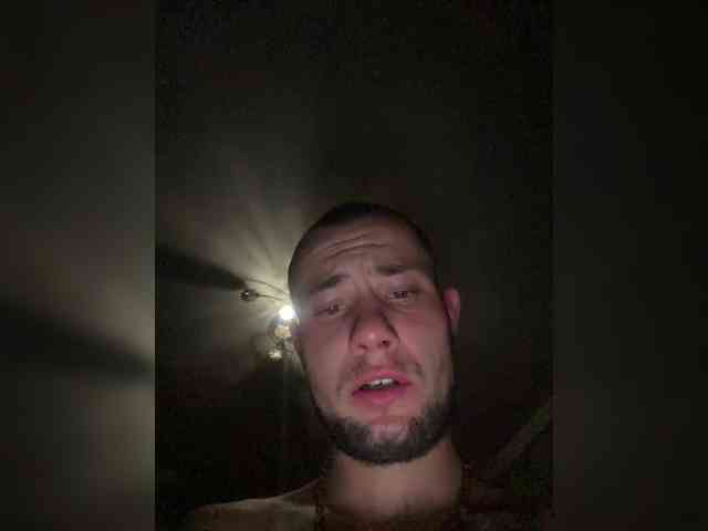 CrystalAndDavis webcam