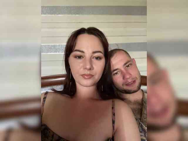 CrystalAndDavis webcam