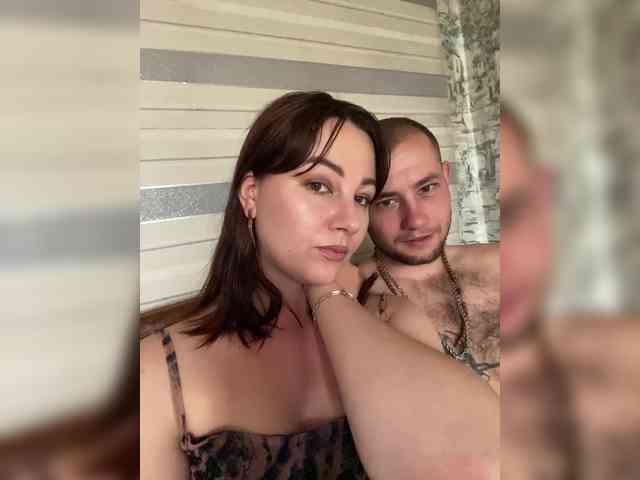 CrystalAndDavis webcam