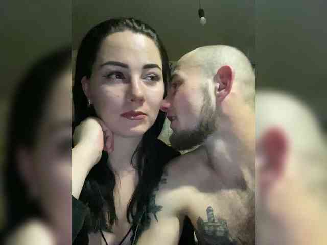 CrystalAndDavis webcam