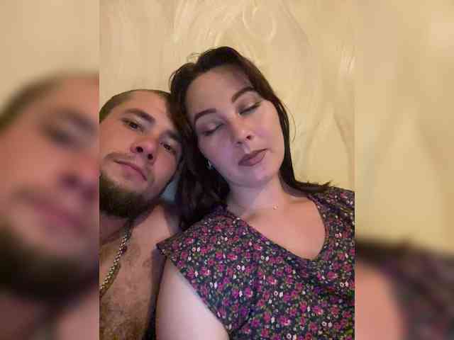 CrystalAndDavis webcam