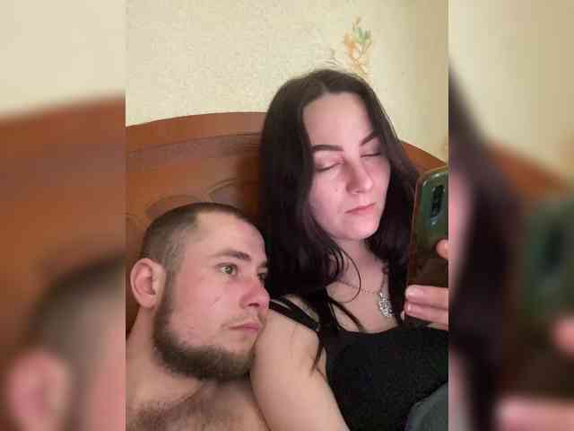 CrystalAndDavis webcam