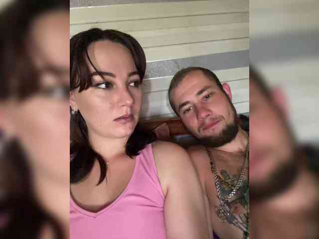 CrystalAndDavis webcam