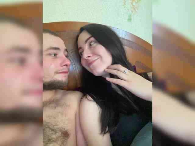 CrystalAndDavis webcam