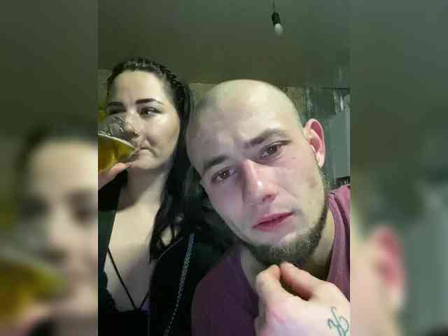 CrystalAndDavis webcam