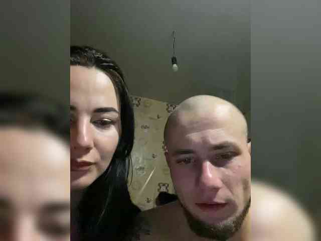 CrystalAndDavis webcam