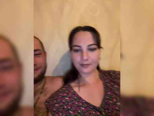 CrystalAndDavis webcam