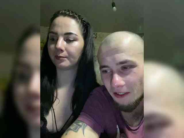 CrystalAndDavis Live Webcam on BongaCams