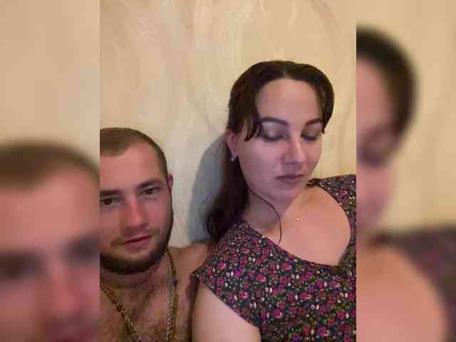 CrystalAndDavis webcam