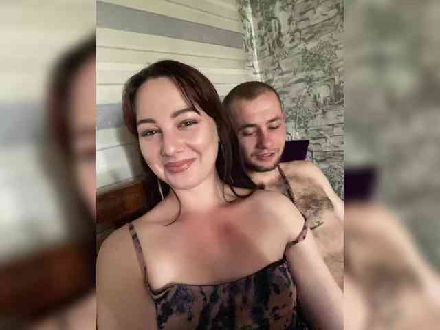 CrystalAndDavis webcam