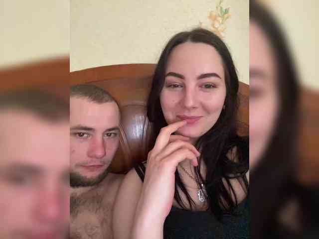 CrystalAndDavis webcam