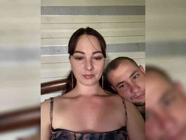 CrystalAndDavis webcam