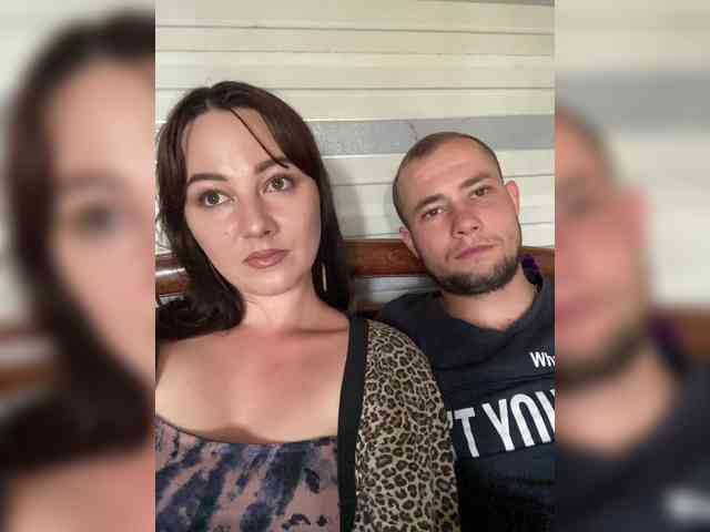 CrystalAndDavis webcam