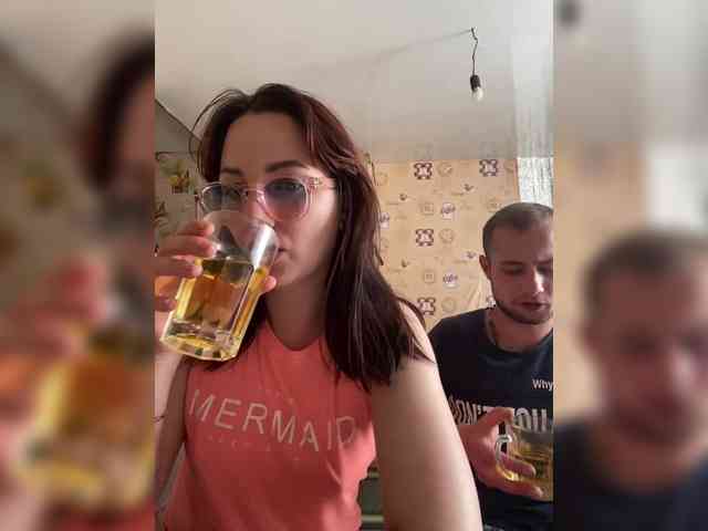 Модель: CrystalAndDavis