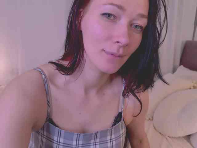AlinaxCute webcam